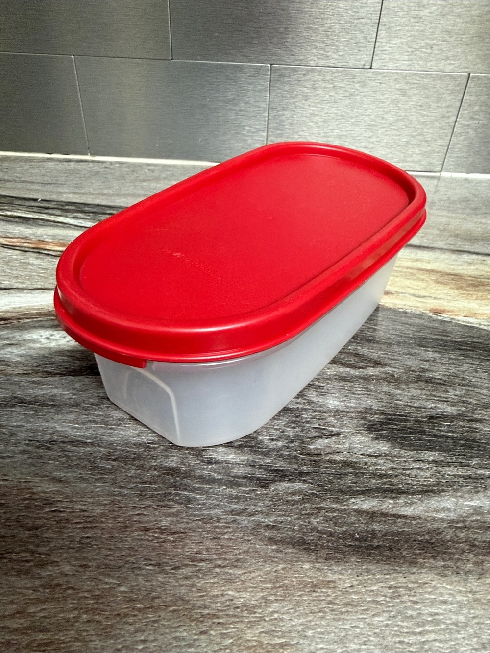 Tupperware Oval MM #1